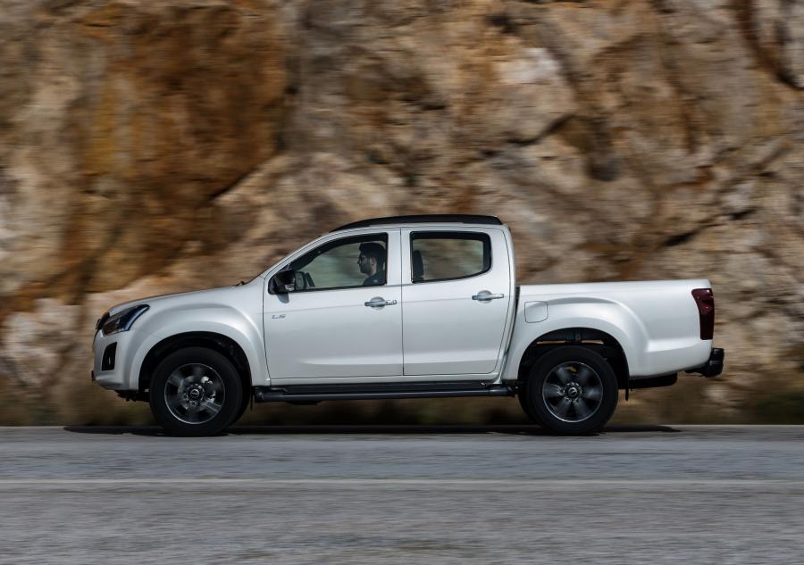  Isuzu D-Max Double Cab 2017 года  (WW) (фото 10 из 13)